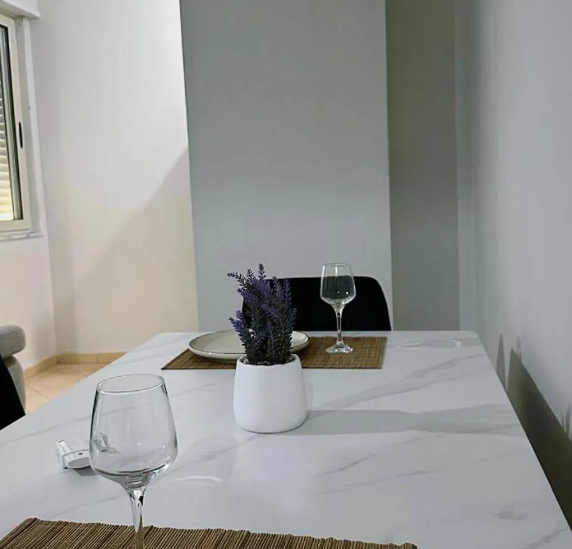 Апартаменты Leo Apartaments With Sea View Дуррес Албания