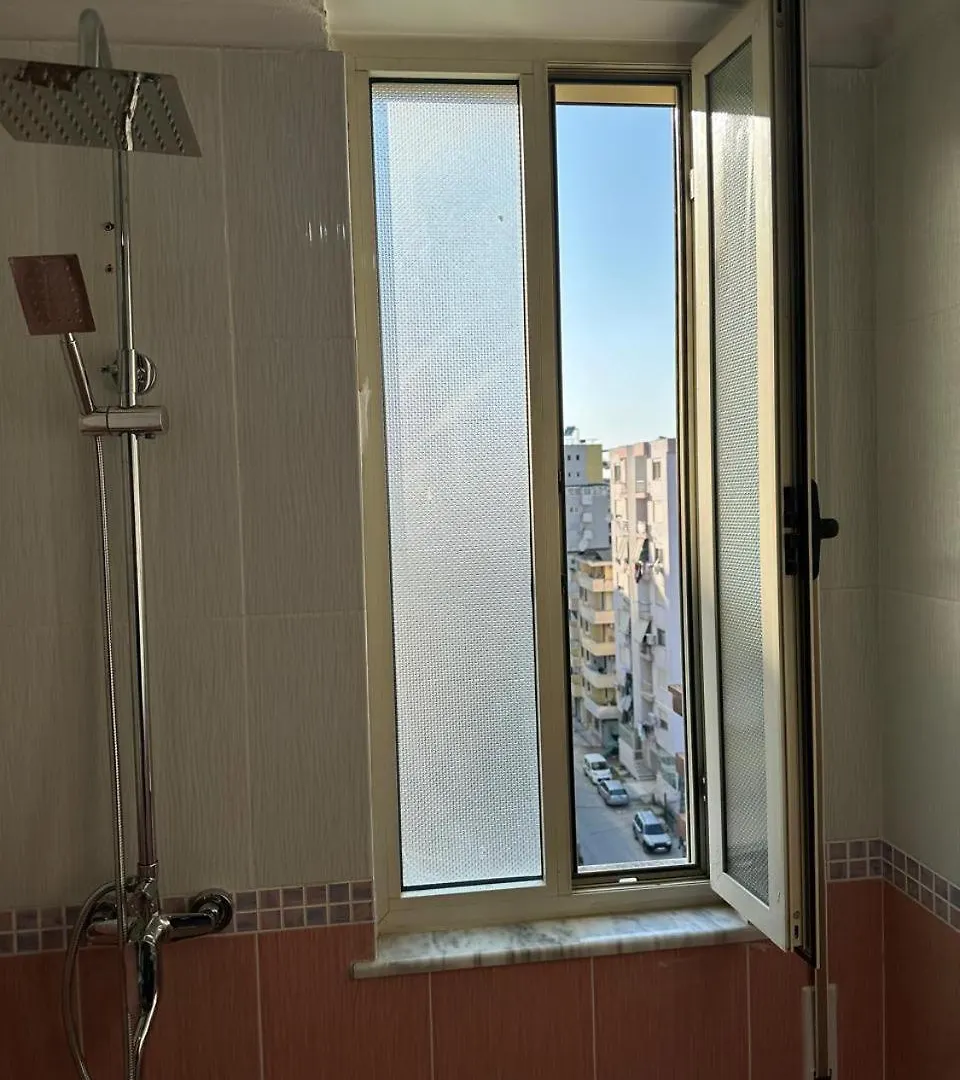 Leo Apartaments With Sea View Дуррес Апартаменты